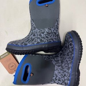 New Bogs Kids Classic Insulated Winter Boot size 1 kids kids